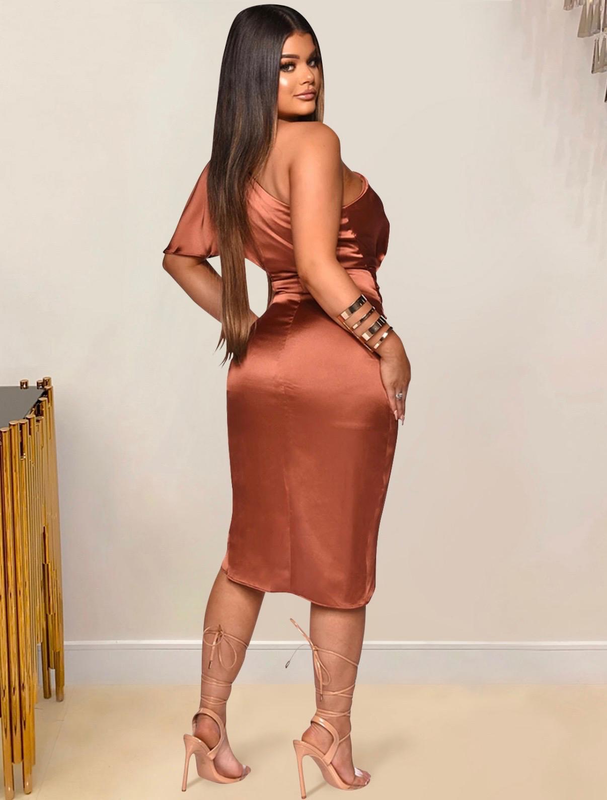 Thia Satin Solid One Shoulder Slit Short Sleeve Dress