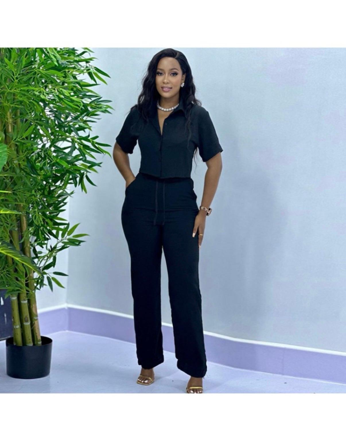 Thia women’s Plain Cropped Shirt Casual Pant Sets