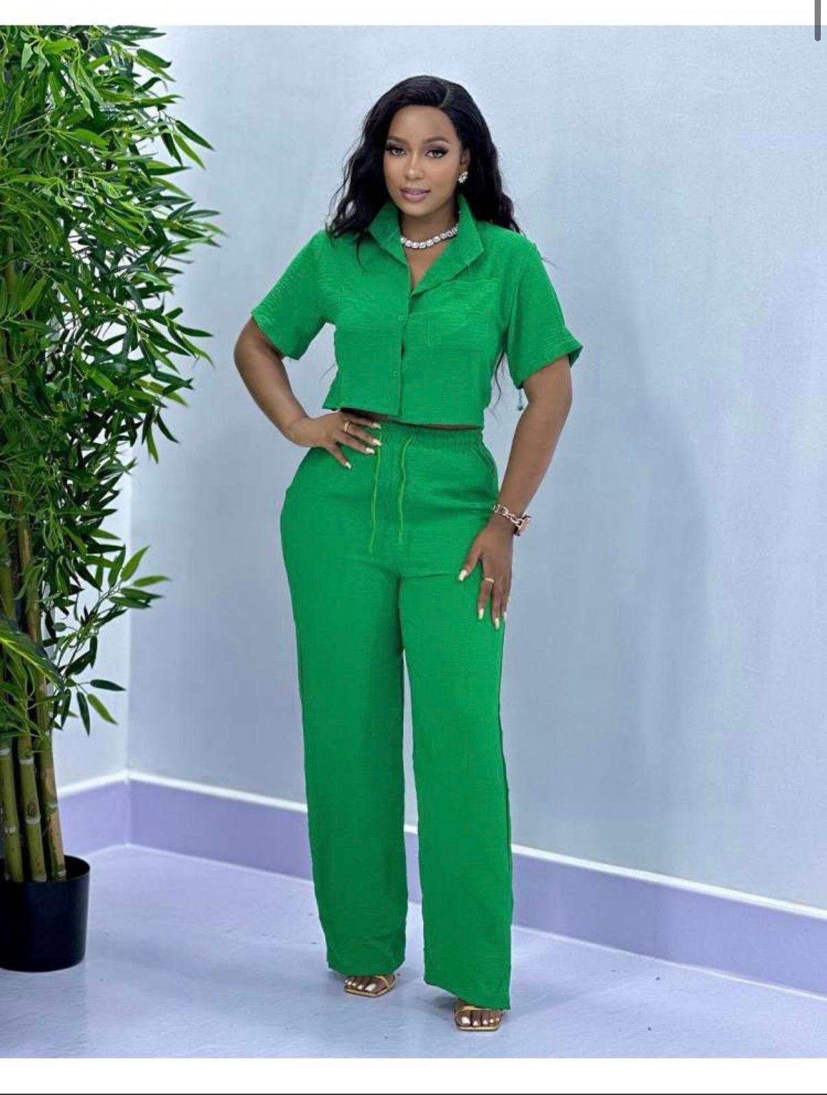 Thia women’s Plain Cropped Shirt Casual Pant Sets
