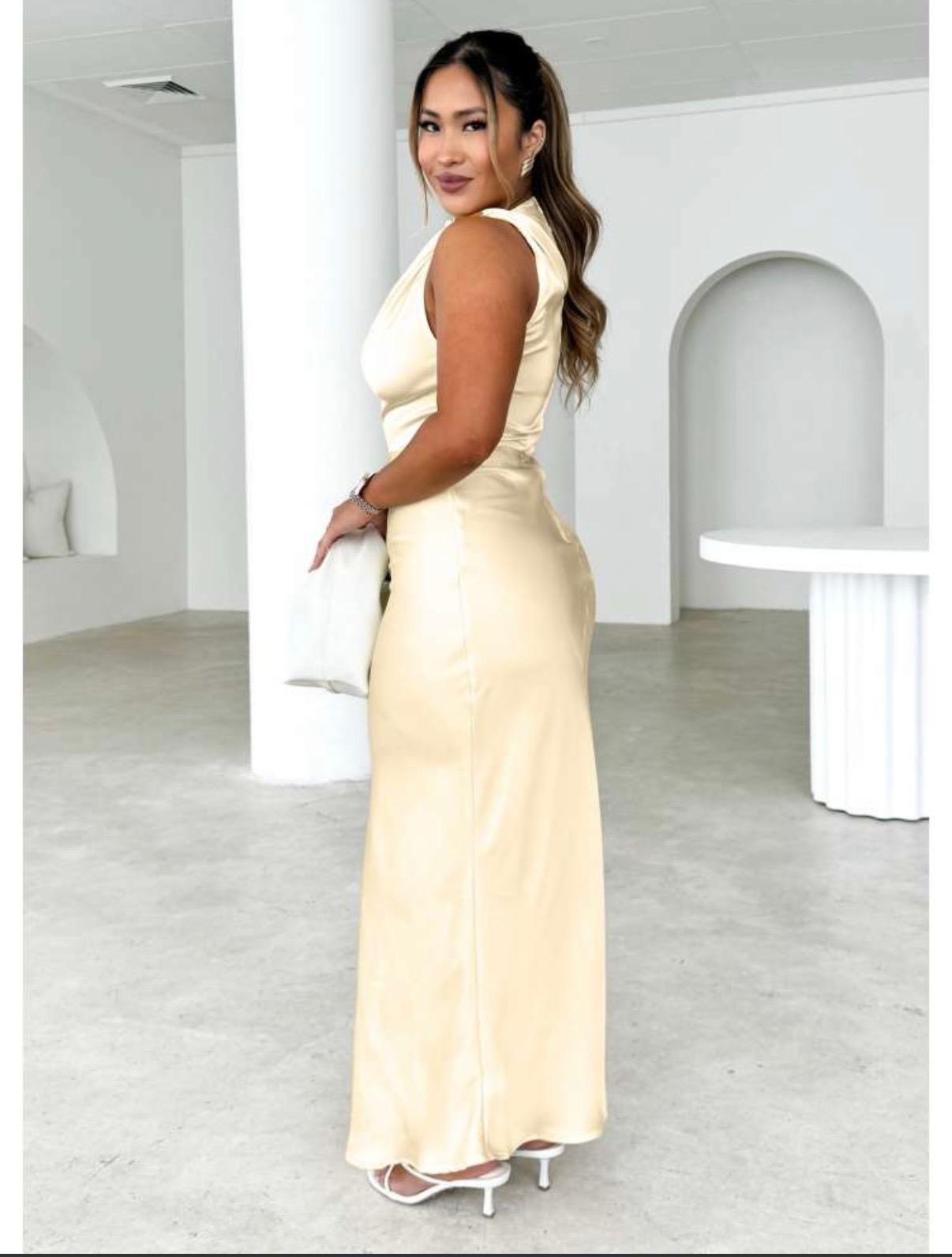 Thia Chic Ruched Pure Color Sleeveless Maxi Dress