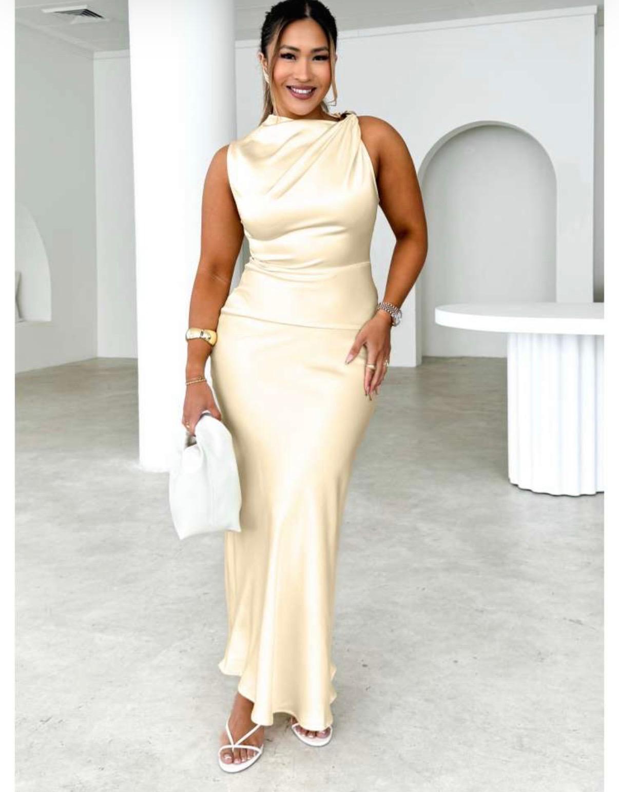 Thia Chic Ruched Pure Color Sleeveless Maxi Dress