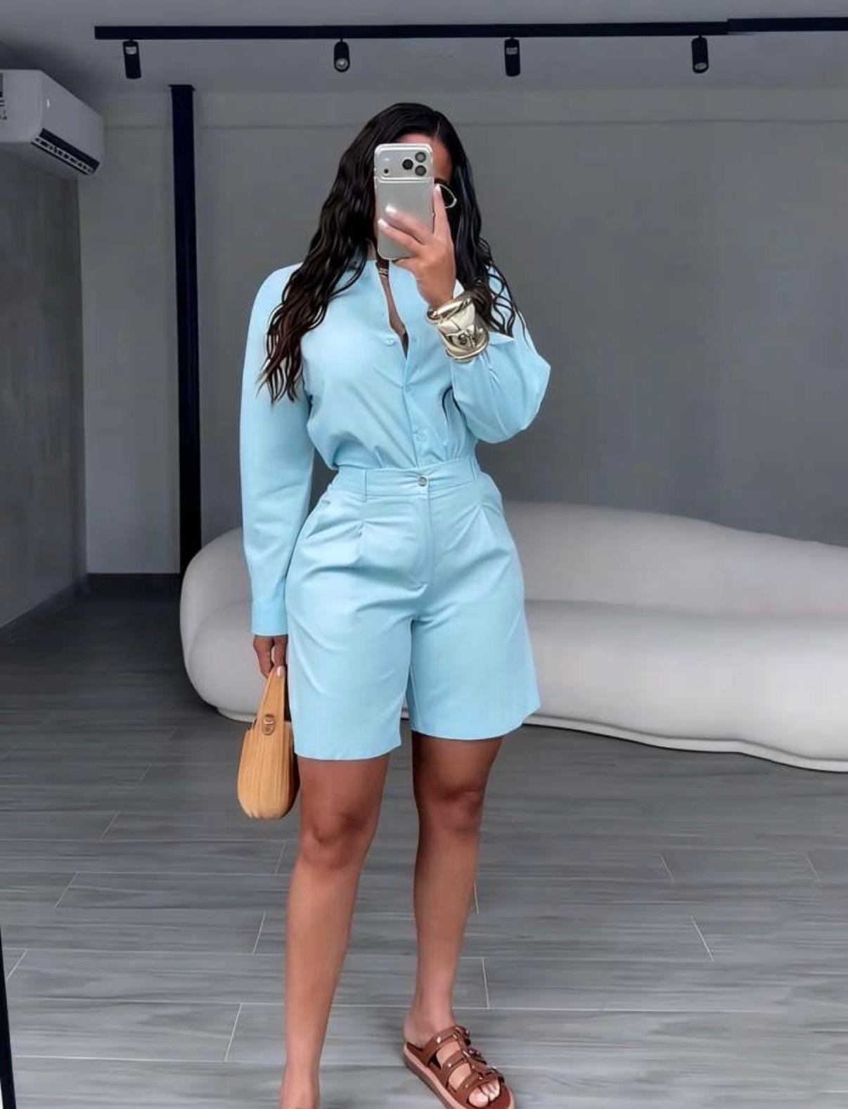 Thia women’s Plain Loose Shirt Knee Shorts Setsare ideal for outfit