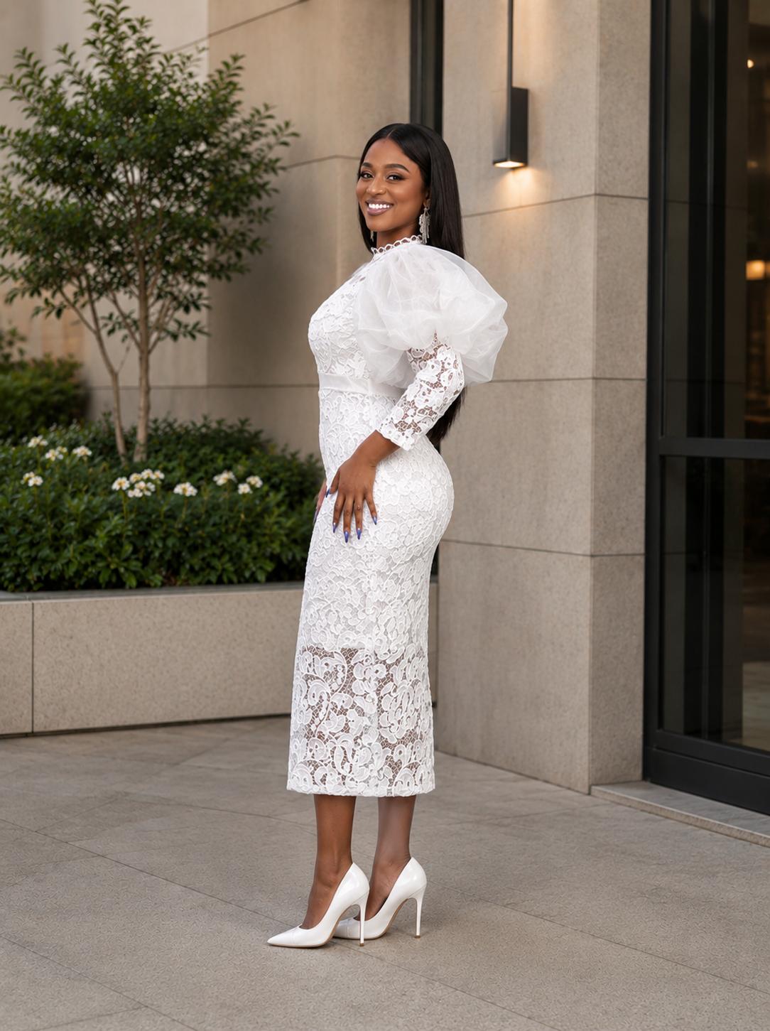Elegante Lace Midi Dress